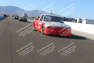 media/Nov-19-2022-Speed Ventures (Sat) [[eb5c8f9508]]/Around the Pits/Pre Grid Race Group/